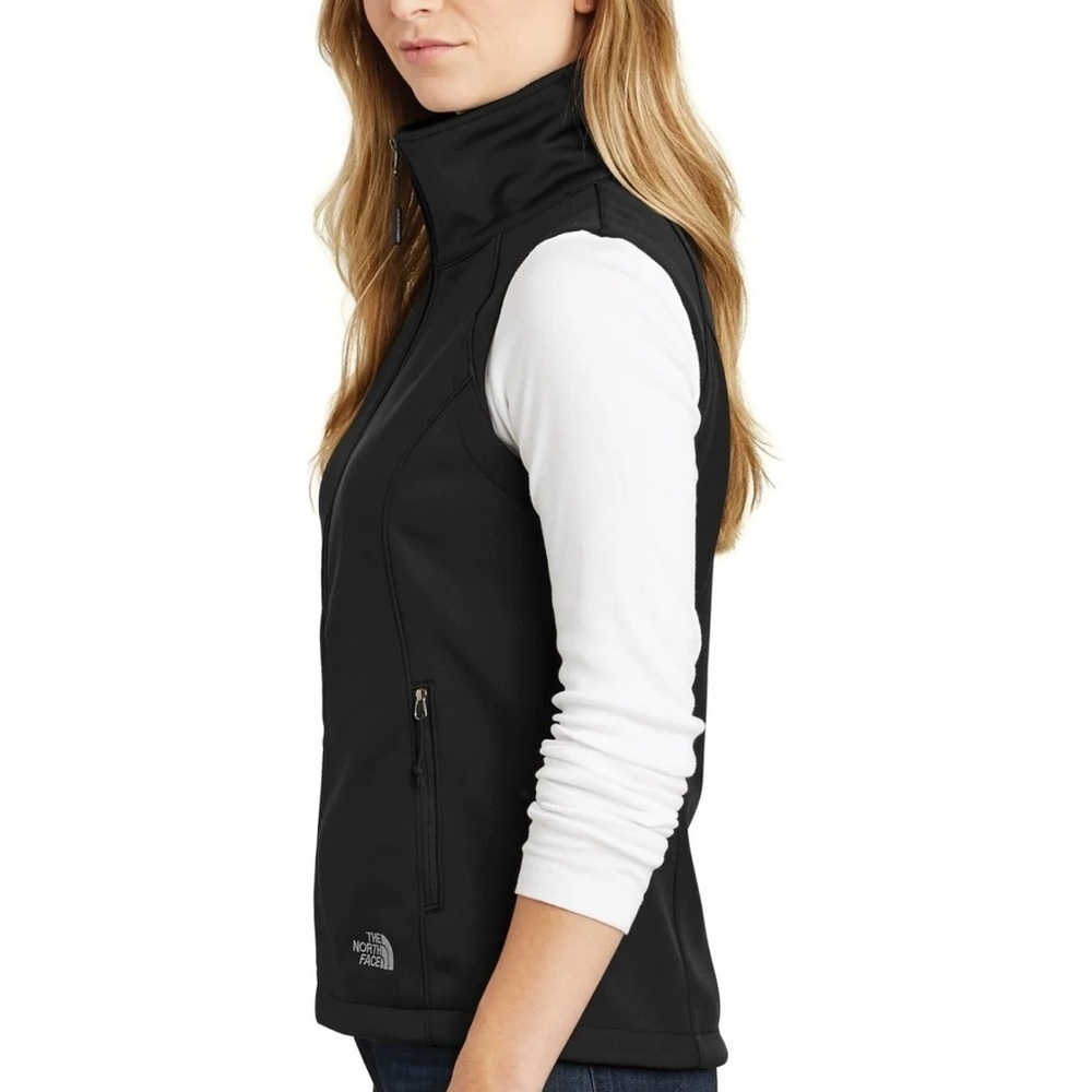 The North Face Womenโs Black Softshell Vest XXLโ Embroidered Logo Triten